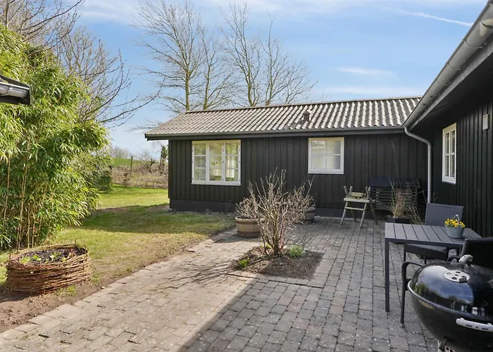 Summerhouse With Fantastic Panorama Seaview フ ァボルグ